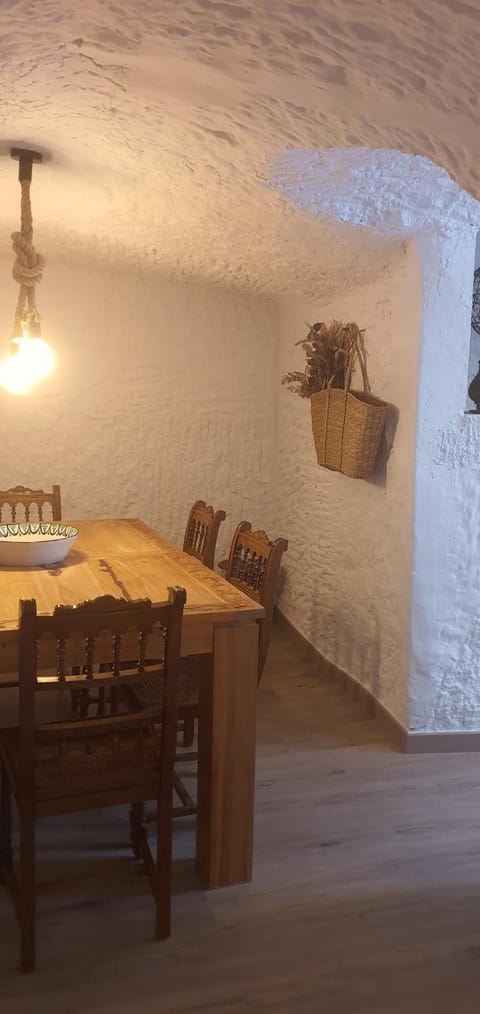 Cueva de la Higuera Maison in Guadix