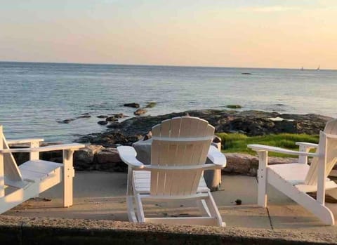 Day, Natural landscape, Seating area, Beach, Sea view