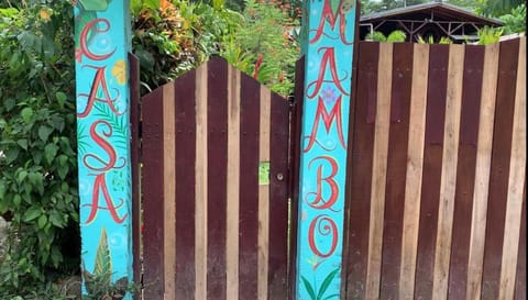 Casa Mambo Bed and Breakfast in Cahuita