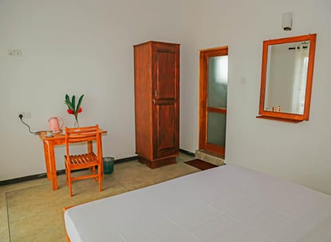 Paradise Beach House - 3 Bedrooms Apartment in Habaraduwa Apartment in Southern Province