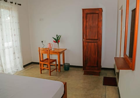 Paradise Beach House - 3 Bedrooms Apartment in Habaraduwa Apartment in Southern Province