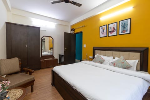 Berry 3BHK by Wabi Sabi Stays Appartement in Dehradun