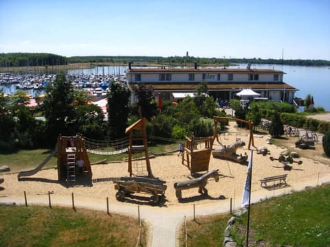 Ferienwohnungen im Hafen Pier1 am Cospudener See bei Leipzig Condo in Leipzig