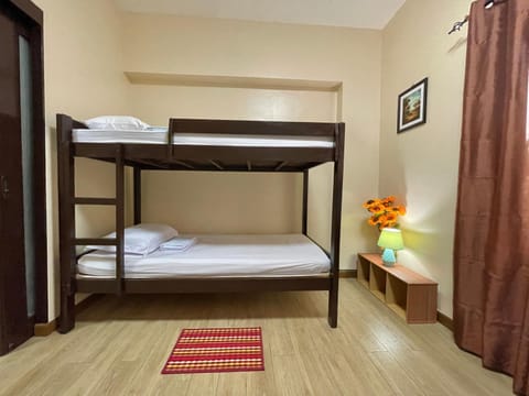 Paseo Verde Condominium 1 Bedroom for 6 pax Campingplatz /
Wohnmobil-Resort in Las Pinas
