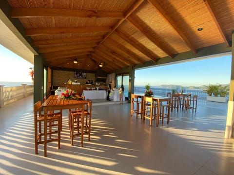 360 Splendor 310-Ocean View Residence-Breakfast Included! Condo in Playa Flamingo