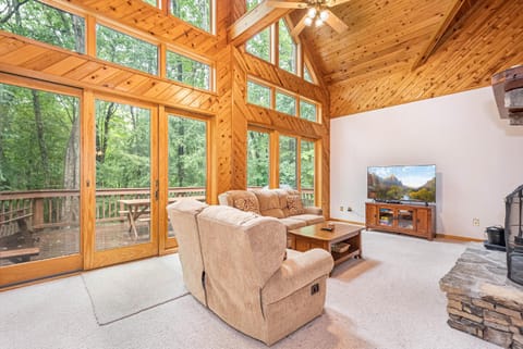 Wooded Bliss Casa in Deep Creek Lake