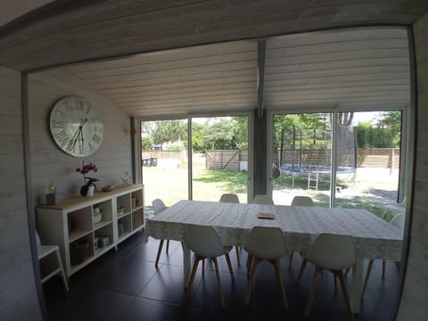 Dining area, Garden view