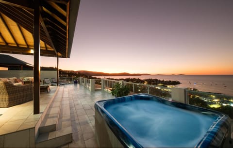 Amazing Penthouse with Whitsundays lifestyle Apartment in Airlie Beach