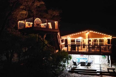 Rock Hm w/ an LakeView Sunset Cruise Available! Haus in Canyon Lake