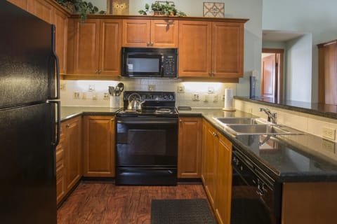 1408 - Three Bedroom Deluxe Eagle Springs West condo Apartment in Wasatch County