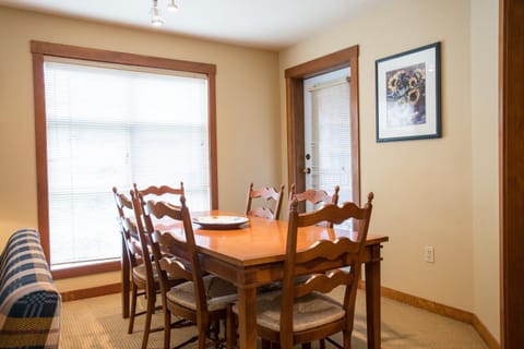 3221 - Three Bedroom Standard Powderhorn Lodge condo Eigentumswohnung in Burnt Flat