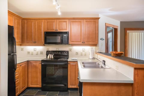 1202 - Two Bedroom Standard Eagle Springs West condo Apartment in Wasatch County