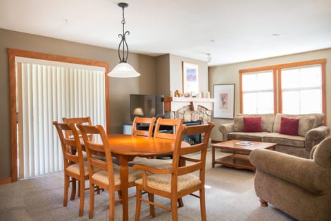 1202 - Two Bedroom Standard Eagle Springs West condo Apartment in Wasatch County