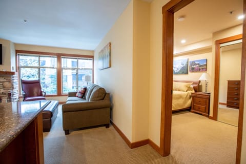 3305 - Two Bedroom Deluxe Powderhorn Lodge condo Apartment in Burnt Flat