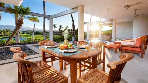 CHAMPION VIEW RETREAT Contemporary 3BR Estate Home with Champion Views House in Mauna Lani