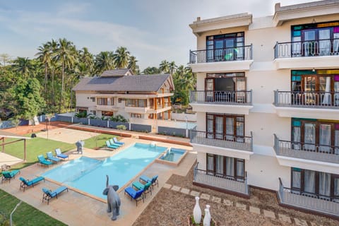 Natural landscape, Swimming pool