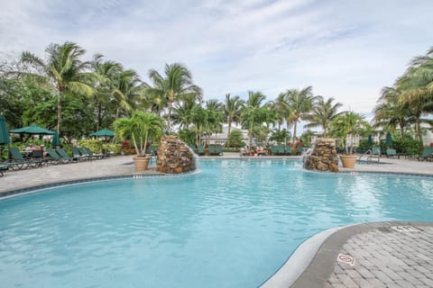 Free golf! Stay, Play, Work from luxury villa in Lely golf resort Condo in Lely Resort