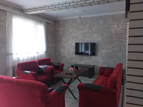 TV and multimedia, Seating area, Dining area, Evening entertainment