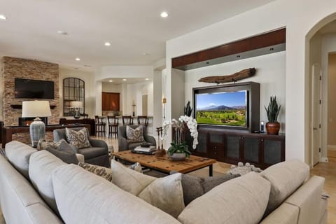 Escape to Legends - Pool, Games & Amazing Mountain Views in PGA West #067651 5br House in La Quinta