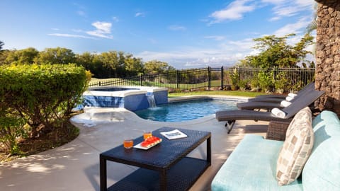 HEAVENLY DAYS Stunning Views from KaMilo 3BR Home with Heated Pool Casa in Puako