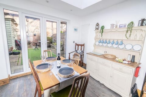 Dining area, Garden view