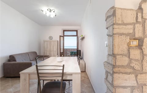 Awesome Apartment In Giannella With Kitchenette Apartment in Giannella