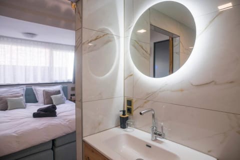 Unique Luxurious Warm Room New Condo in Tilburg