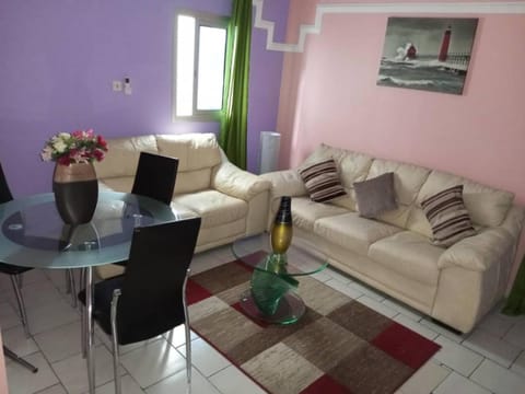 Remarkable 1 bedroom flat in bonaberie ancienne Condo in Douala