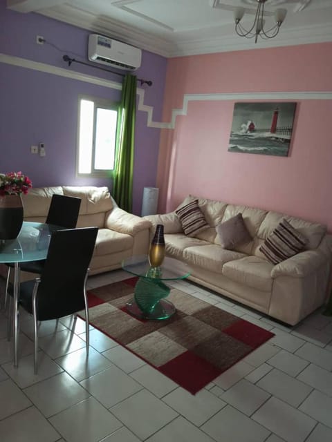 Remarkable 1 bedroom flat in bonaberie ancienne Condo in Douala