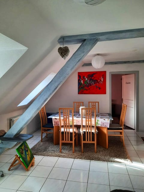 Appartement spacieux a Ingersheim avec vue sur jardin 100 m² Apartment in Colmar