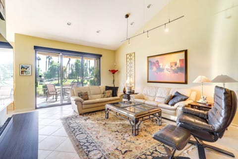 Sunny Palm Desert Escape with Resort Amenities! Apartment in Palm Desert