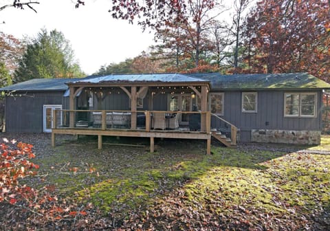 Campfire Creek Cottage - North Georgia cabin renta Casa in McCaysville