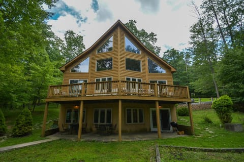 Mountain Meadow House in Deep Creek Lake