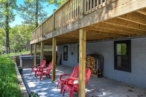 Little Bear House in Deep Creek Lake