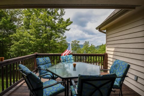 Moon Tower House in Deep Creek Lake