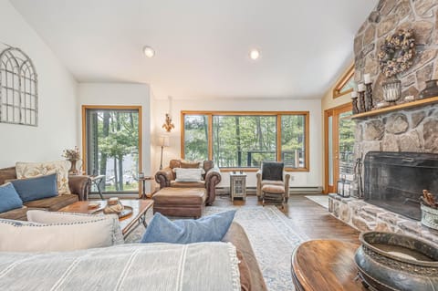 Lakeside Vista House in Deep Creek Lake