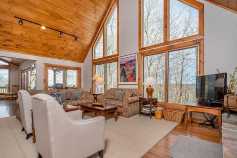 One Ski Hill Casa in McHenry