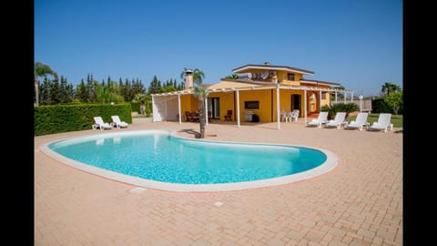 Villa with large swimming pool Salento Villa in Apulia