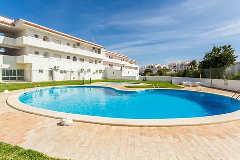 Property building, Pool view, Swimming pool, sunbed