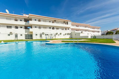 Property building, Pool view, Swimming pool