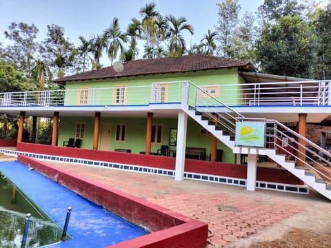Sambrama Wood house House in Madikeri
