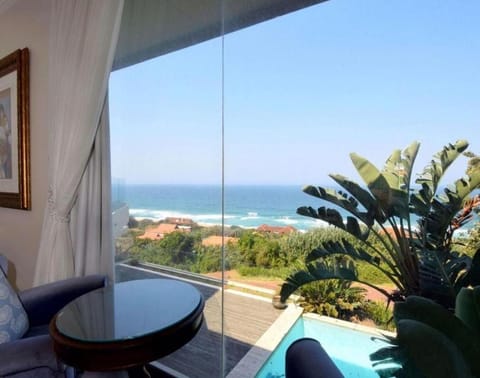 Exceptional 5 bedroom villa with pool Villa in Dolphin Coast