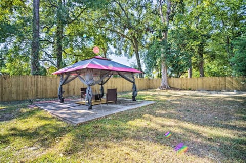 Blue Cottage in the Bayou with Private Yard! Maison in Baton Rouge