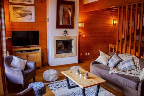 Chalet Wallis, Wifi, Garage, Proche des pistes Chalet in Isola