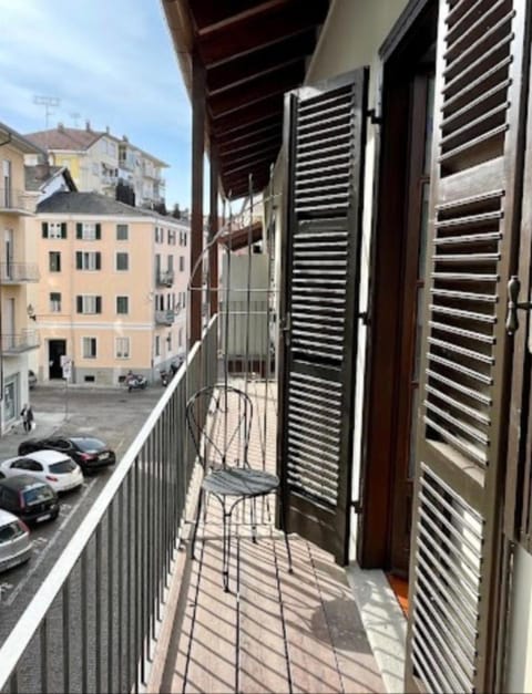 Property building, View (from property/room), Balcony/Terrace