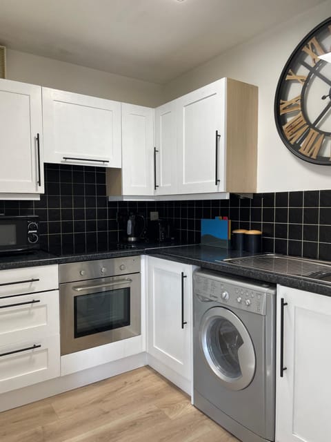 Central Inverness flat close to hospital and UHI Apartment in Inverness