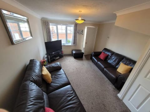 Cosy 3 bedroomed home on 3 floors House in Darlington