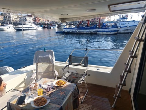 Terrazza sul porto Docked boat in Pozzuoli