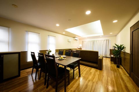 ダイナスティ二十四軒 Apartment hotel in Sapporo