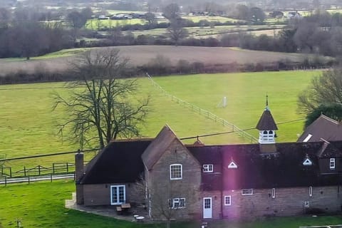 Stunning Coach House in Sussex Villa in Mid Sussex District